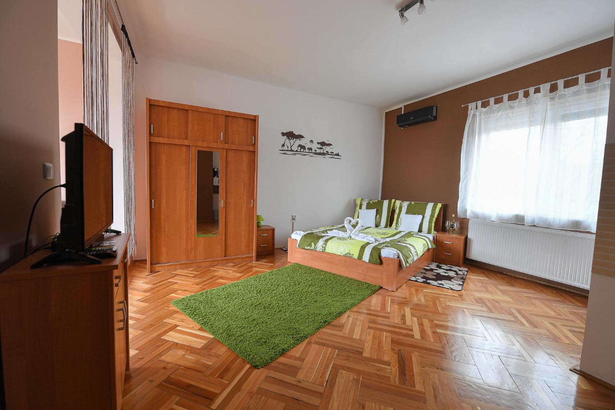Kokusz Apartmanok Eger Camera foto